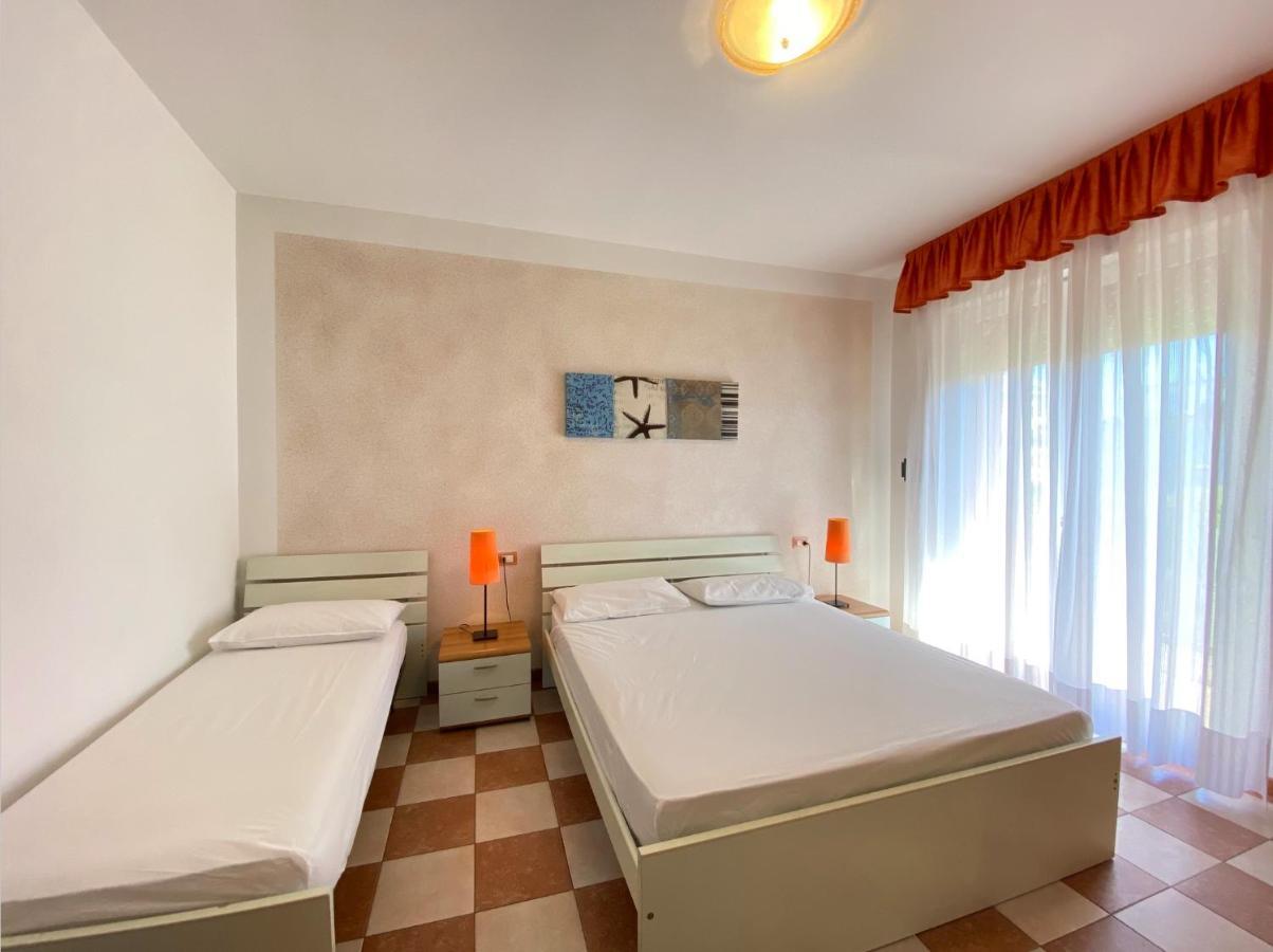 Appartamenti Adriana Carraro Immobiliare - Family Apartments Lido di Jesolo Exterior photo